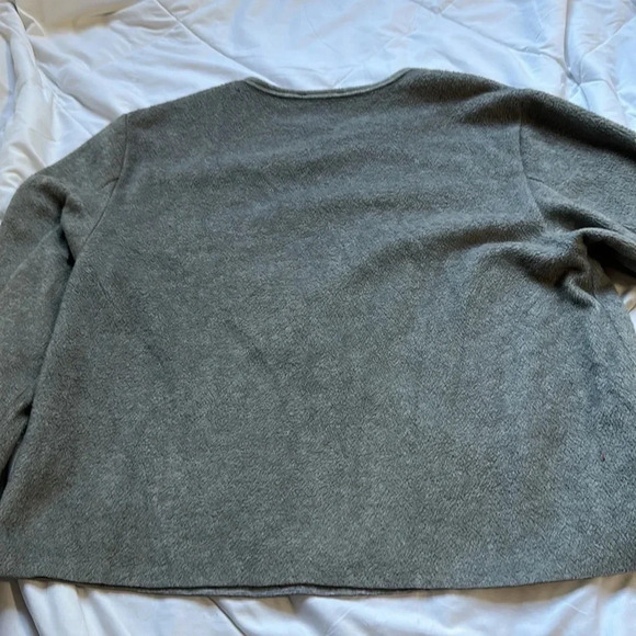 Zara Trafaluc Gray Pearl fleece long bell sleeve Size large - Picture 6 of 6